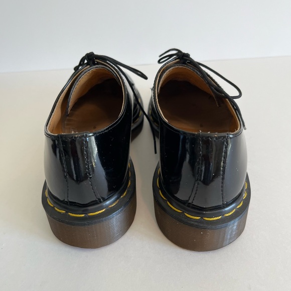 Dr. Martens Black Patent Leather Oxford Size 6 Shoes - Picture 4 of 9